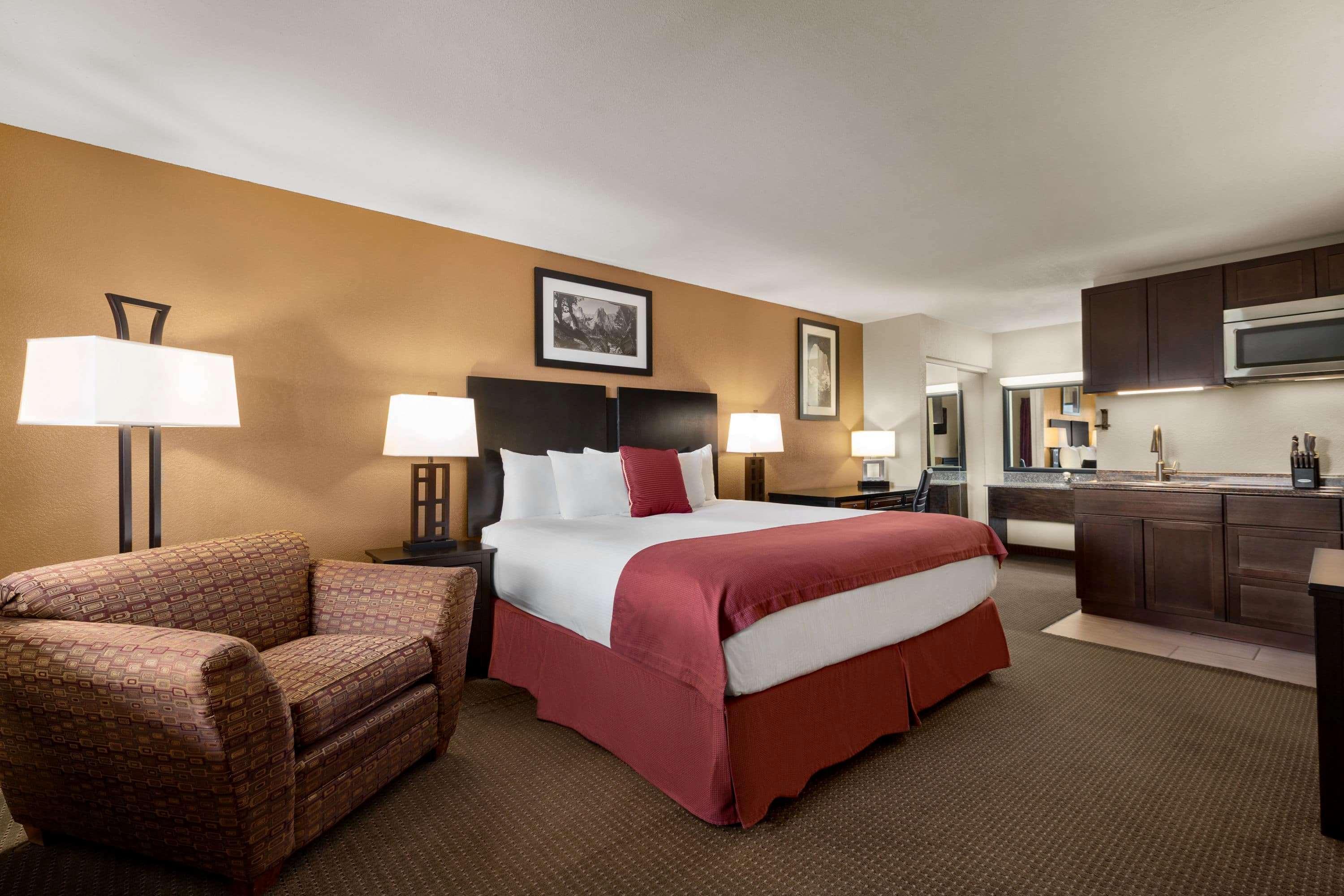 Baymont By Wyndham Cortez Bagian luar foto