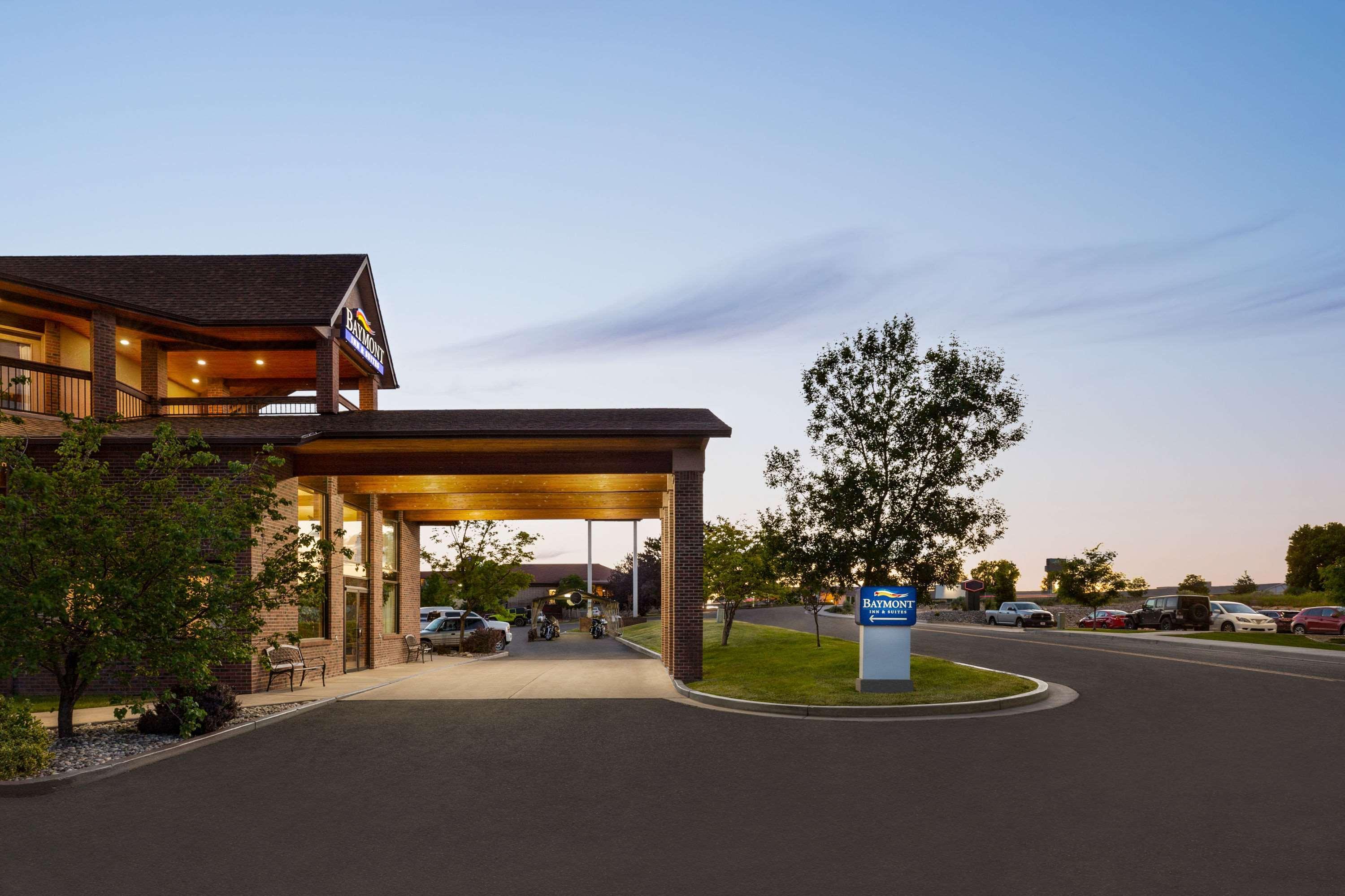 Baymont By Wyndham Cortez Bagian luar foto